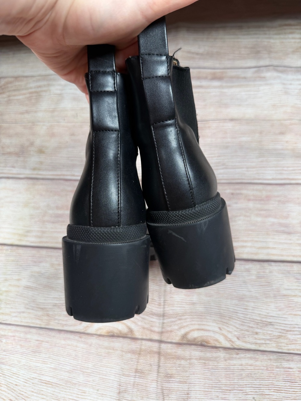 Women's Steve Madden Amulet Black Lugg‎ Chunky Boot - Sleek Platform Ankle Boot - Picture 5 of 10